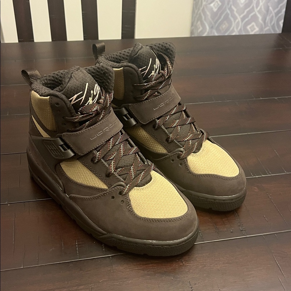 Nike Jordan Flight 45 TRK GS Shoes Sneakers Boots 467929 204 Youth Boys Girl 4.5 - Picture 2 of 16